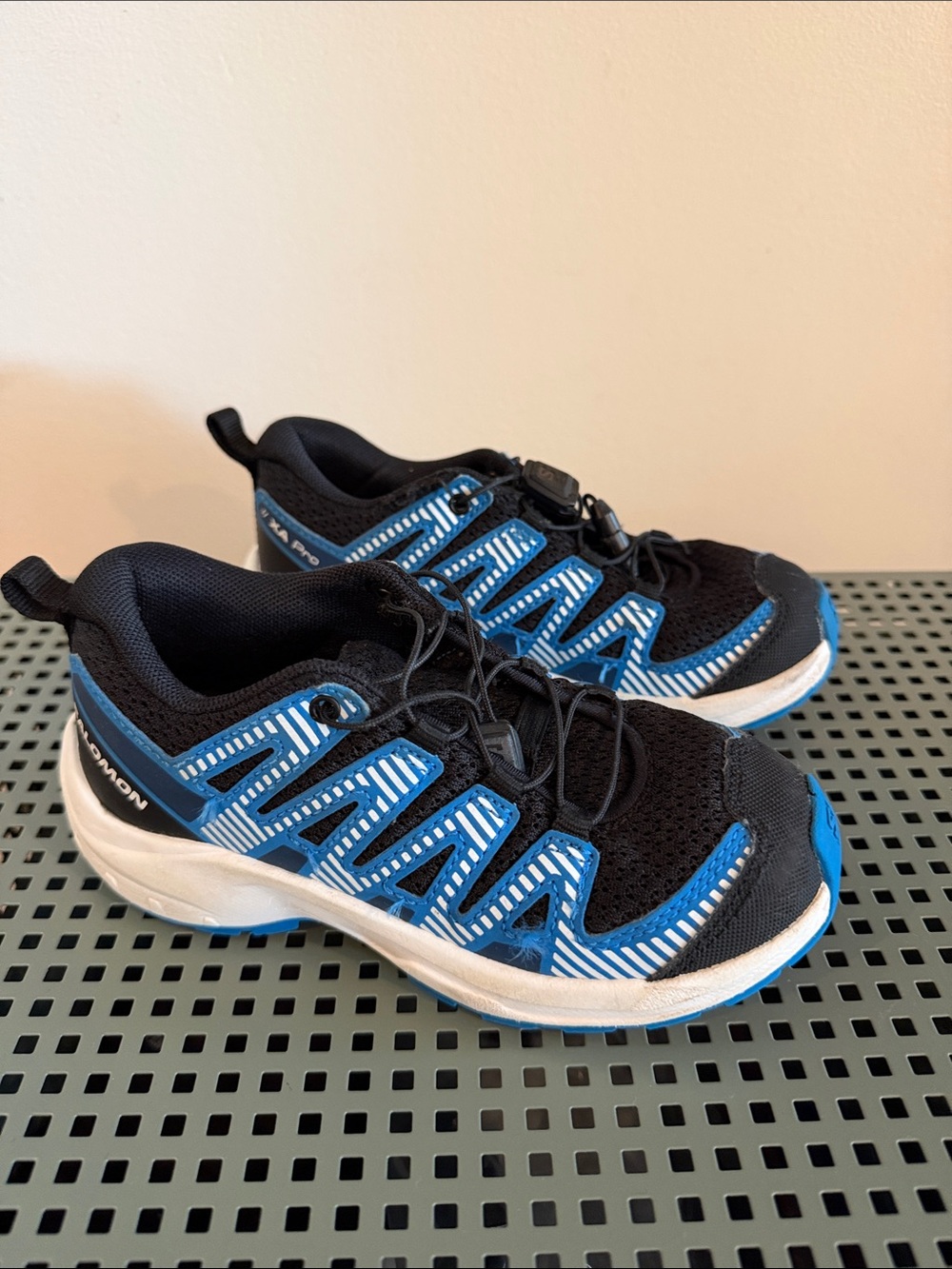 Salomon Xa Pro V8 Trail Shoe